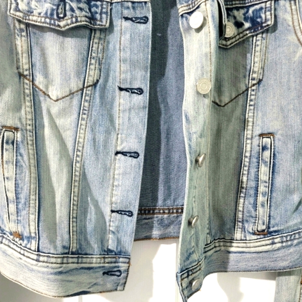 Talula Women's Button-Down Denim Jacket Size M - Picture 4 of 16